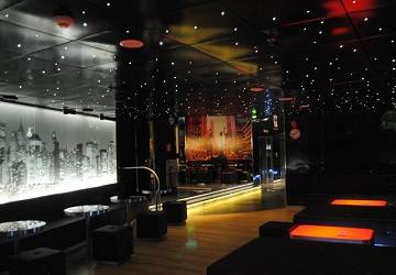 Symphonyn New York Lounge
